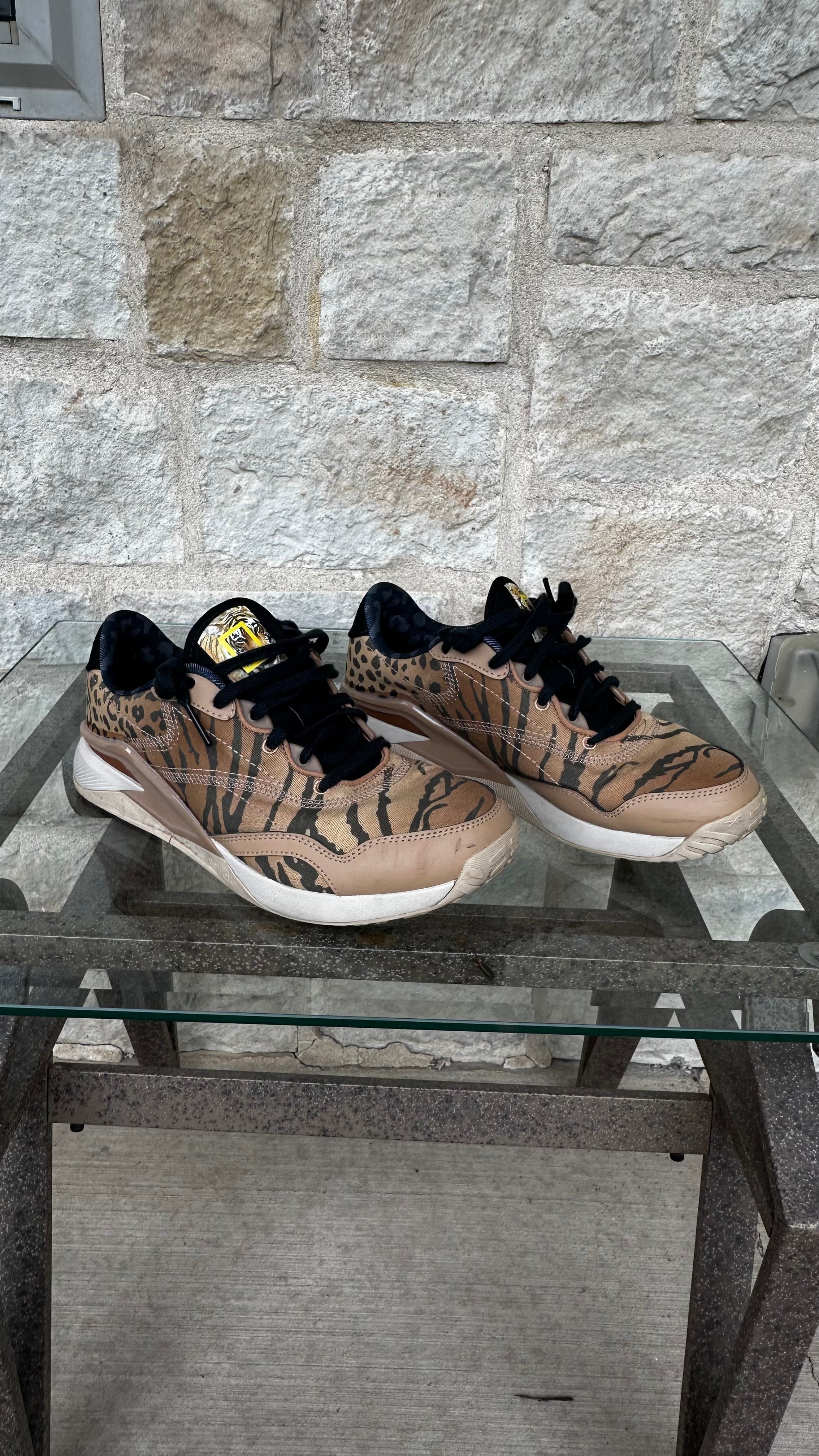 Reebok - Shoes